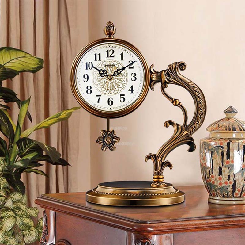 Luxury European Style Metal Made Ornamental Pendulum Table Desk Clock Cynor