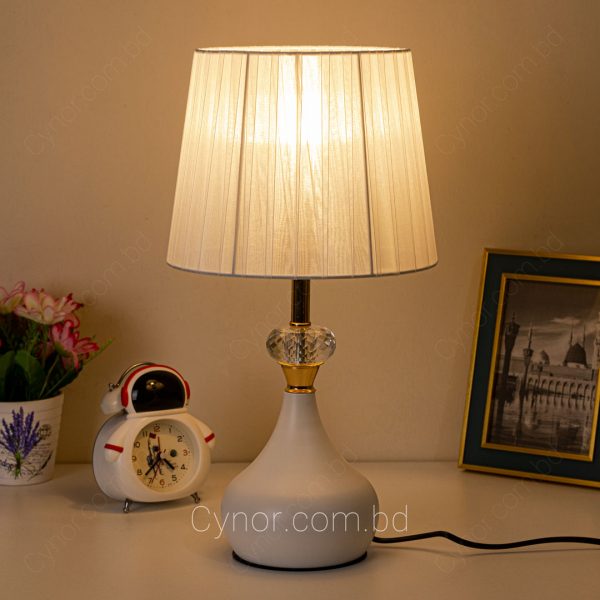 White Color Metal Body with Crystal Stone Design White Color Cloth Shade Table Lamp
