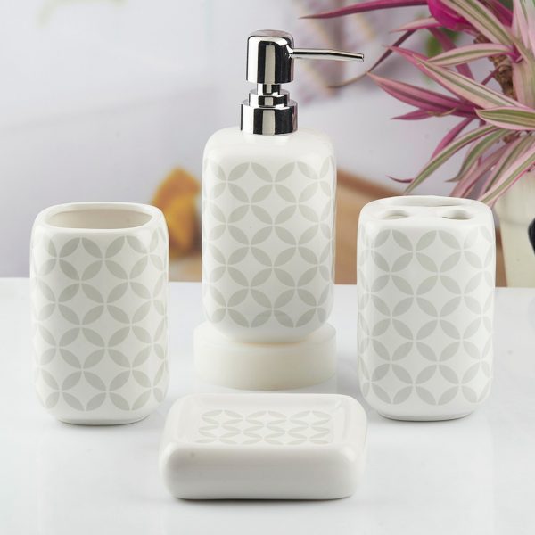 Porcelain Ceramic Made Design White Color 4 Pieces Bathroom Set