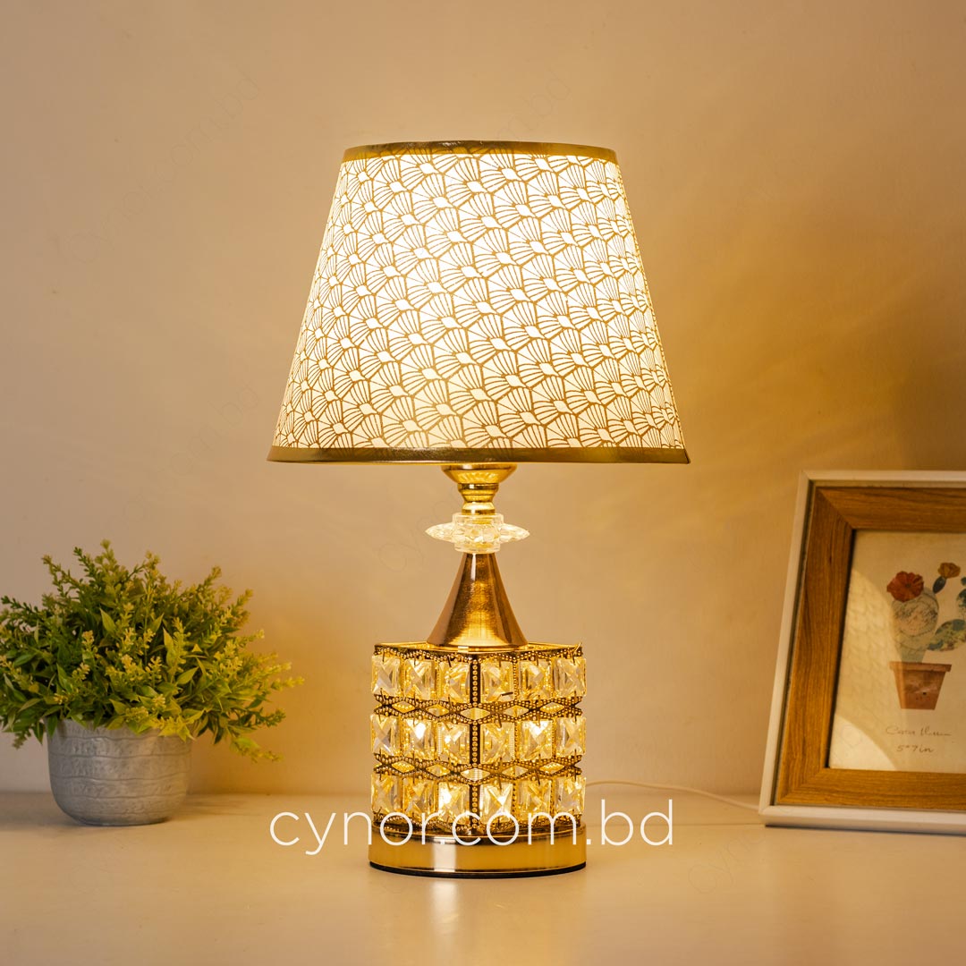 TL373-Golden Color Metal Body Table Lamp with Crystal Stone Design and Geometric Pattern Texture Plastic Shade (3)