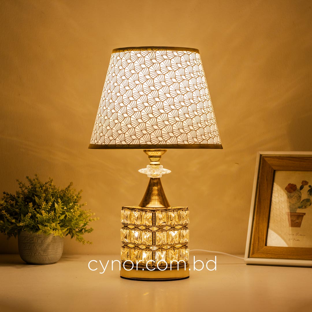 TL373-Golden Color Metal Body Table Lamp with Crystal Stone Design and Geometric Pattern Texture Plastic Shade (4)