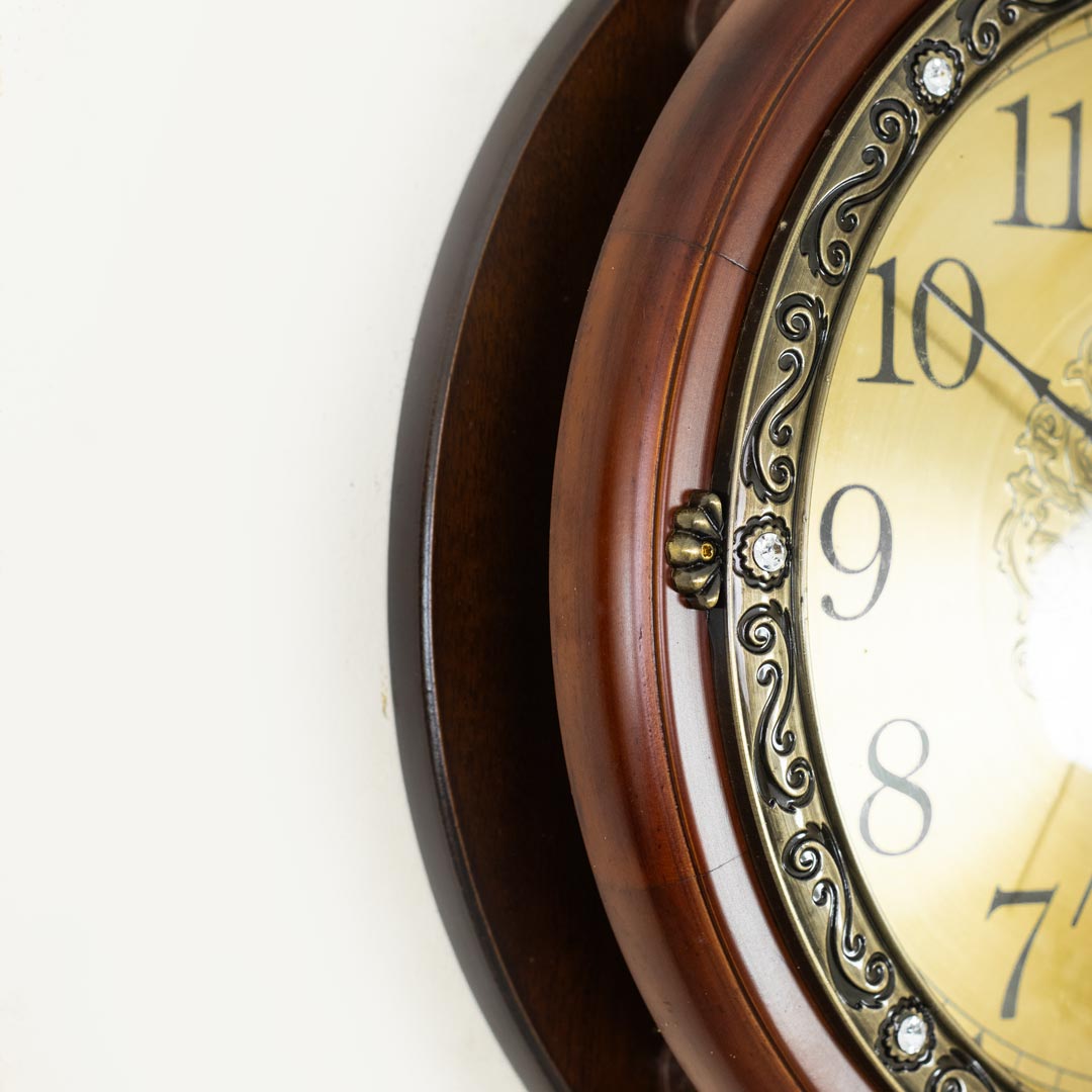 WC704-High Quality Wooden Body with Metal and Stone Design Golden Color Dial Pendulum Wall Clock (11)
