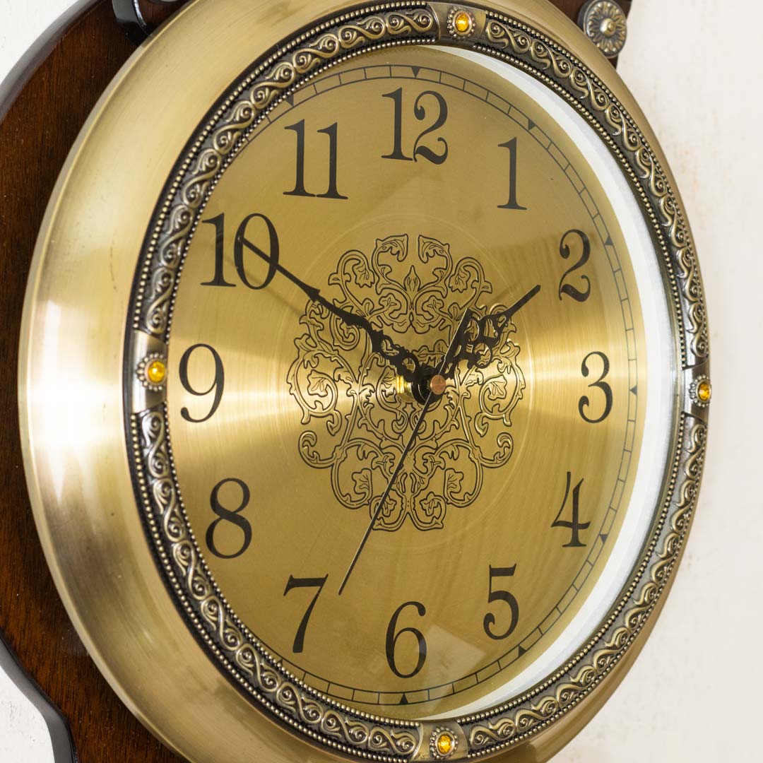 WC705-High Quality Wooden Body with Metal and Stone Design Golden Color Dial Pendulum Wall Clock (6)
