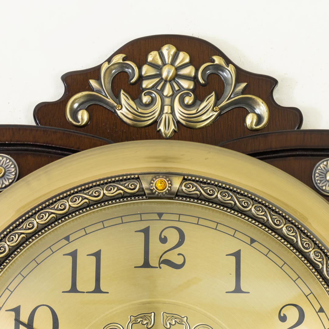 WC705-High Quality Wooden Body with Metal and Stone Design Golden Color Dial Pendulum Wall Clock (8)