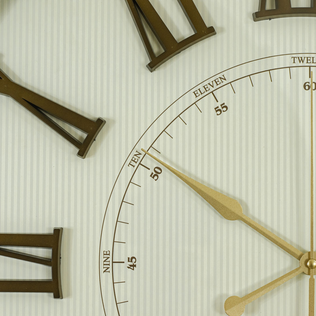 WC714-3-Antique Style Wood and Cream Color Wall Clock with Fiber Body Glass Dial Texture Design (7)