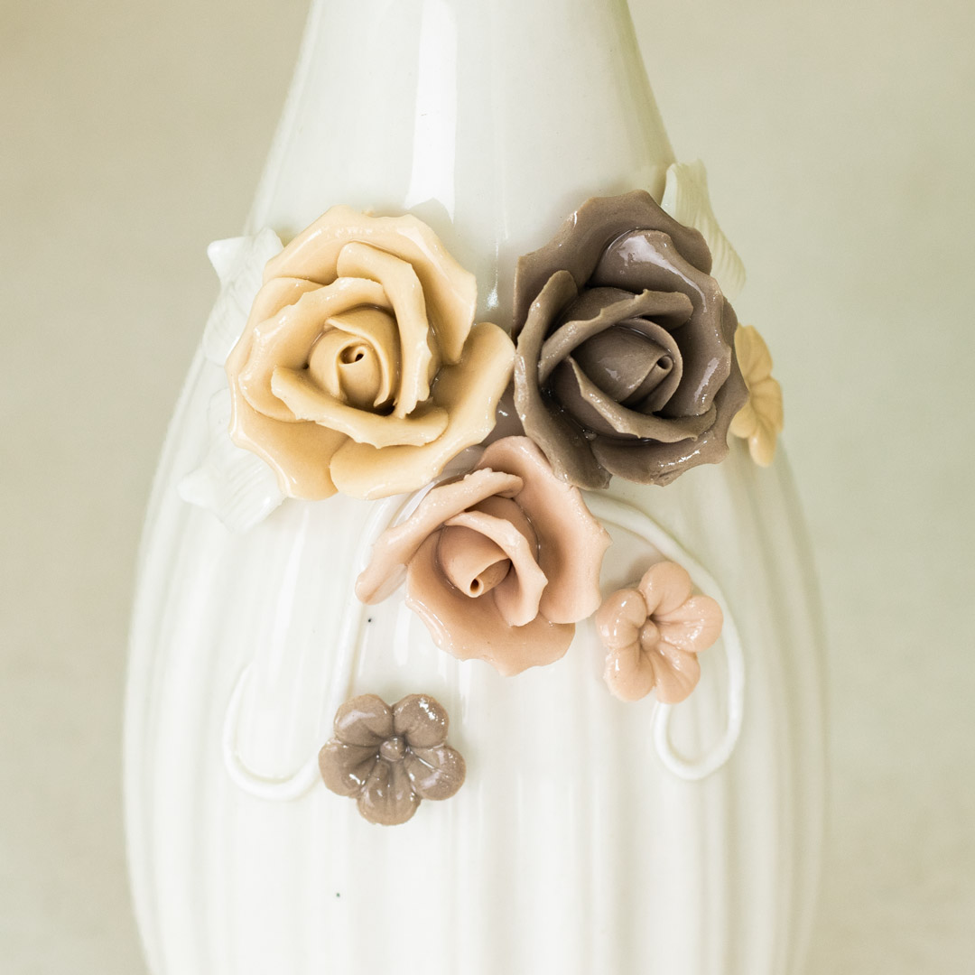HD244-3-Ceramic Porcelain Vase with Floral Design (4)
