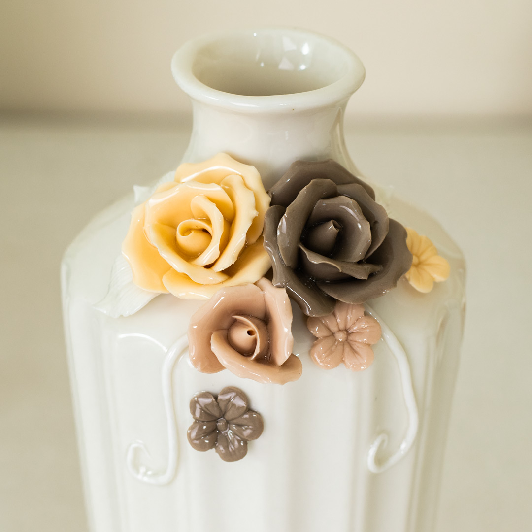 HD247-1-Ceramic Porcelain Vase with Floral Design (4)