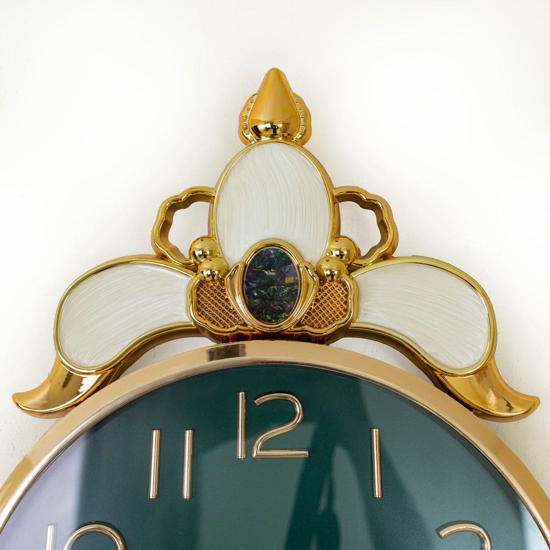 WC740-Green-Pendulum Wall Clock Green Dial Fiber Body Golden White Green Design (4)