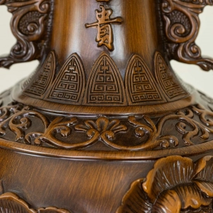HD277-2-Luxury Chinese Feng Shui Hand-Carved Wood Decorative Display Vase with Polyresin Red Stones (9)
