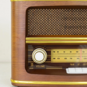 HD278-Luxury Vintage European-Inspired Wooden Bluetooth Speaker and Multi-Band Radio (7)
