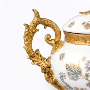 KC270-Premium Vintage Ceramic Candy and Sweet Jar with Ornate Golden Polyresin Handles and Base (4)