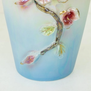 HD287-Luxury Porcelain Iridescent Mother-of-Pearl Vase with Raised Floral Accents and Petals (7)