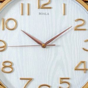 WC742-White-2-Baroque Decorative Wall Clock White Texture Dial Fiber Body Golden Emerald Jewel Accents (4)